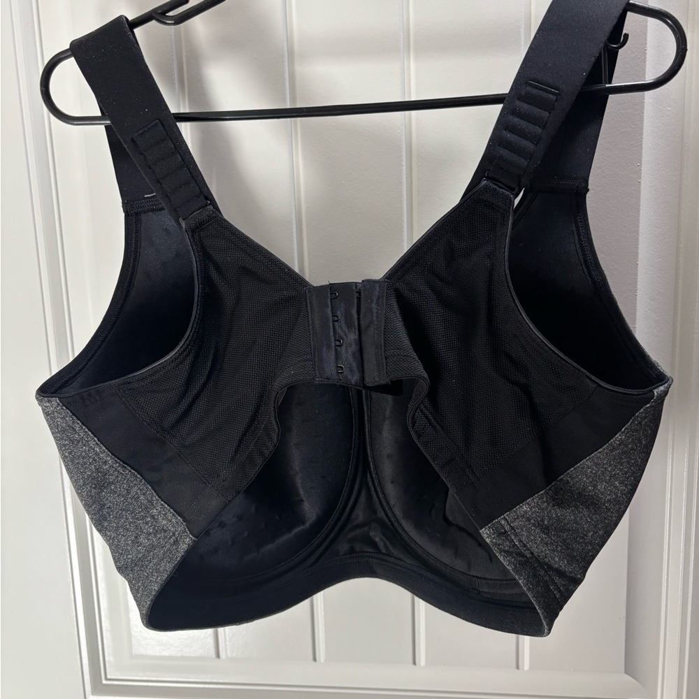 Lane Bryant Livi Convertible Max Support Sports Bra - Picture 3 of 4